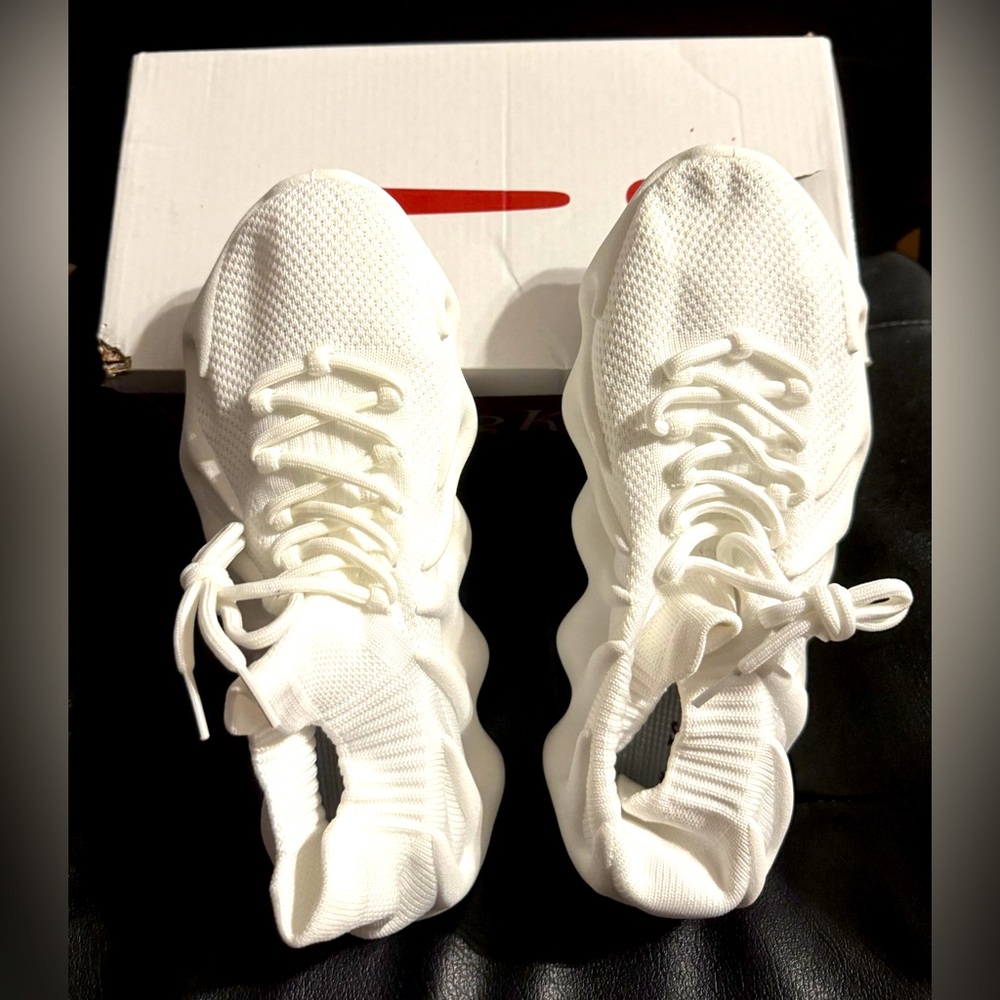 Sneaker